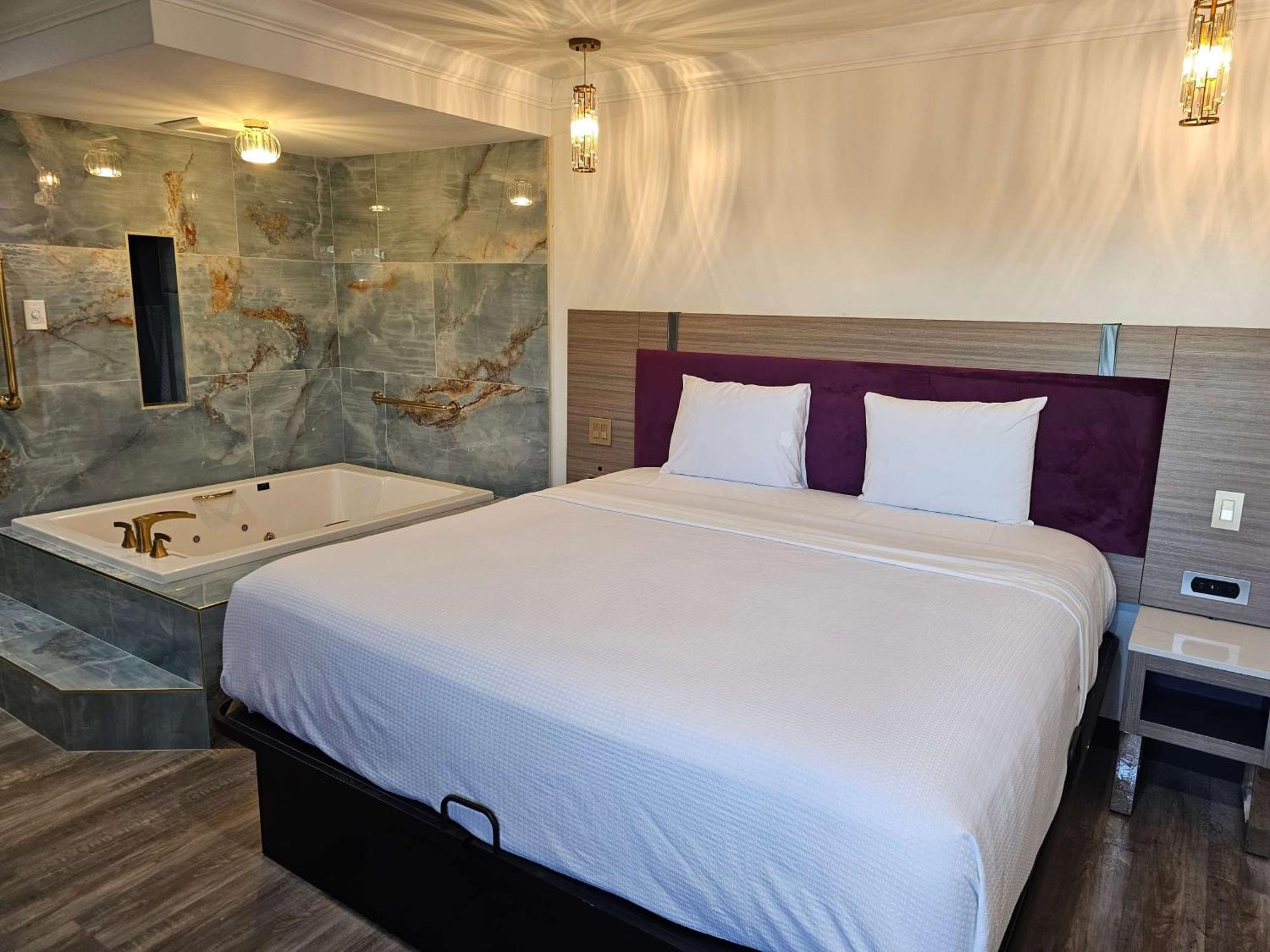 Travelodge Inn & Suites By Wyndham Fullerton Bagian luar foto